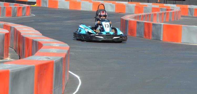 Go-Karts auf dem Big Bear Speedway